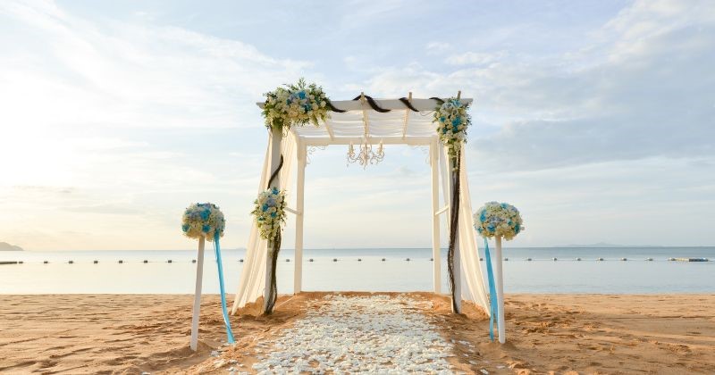 Choosing the Best Beach Location for Your Wedding
